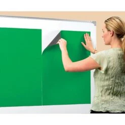 Educational Insights Quick Stick Instant Flannel Presentation Board, 20" X 27", Green (EI-1034)